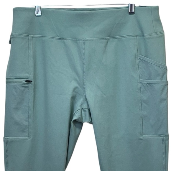 Carhartt Women's Force Fitted Lightweight Utility Leggings Size L (12-14) NWT - Picture 3 of 15